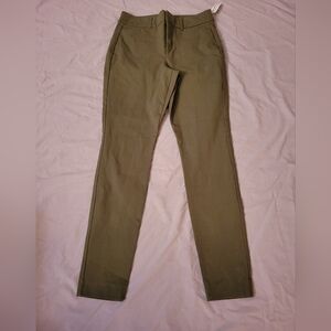 NWT Old Navy High Rise Pixie Cropped Pants Size 6